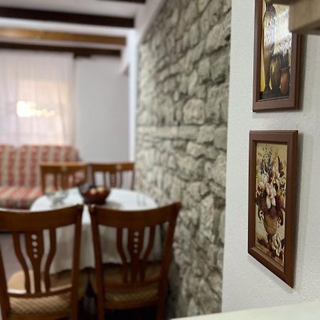 Hotel Pjetri House Berat Zewnętrze zdjęcie