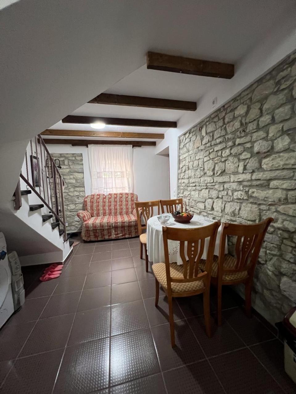 Hotel Pjetri House Berat Zewnętrze zdjęcie